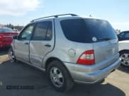 ✅ 2003 Mercedes-Benz M 350 • VIN: 4JGAB57E83A430494 • Lot: 41991978. Wystawiony na IAAI z przebiegiem 143 724 mil. Bezpłatny archiwum sprzedaży aukcyjnych z USA i szczegółowy raport historii pojazdu na DreamBid. Zdjęcie 3.