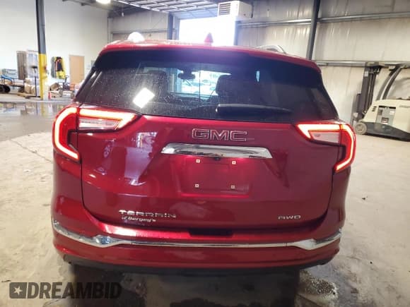✅ 2022 GMC Terrain Denali • VIN: 3GKALXEV7NL200204 • Lot: 85269485. Wystawiony na Copart z przebiegiem 48 162 mil. Bezpłatny archiwum sprzedaży aukcyjnych z USA i szczegółowy raport historii pojazdu na DreamBid. Zdjęcie 6.