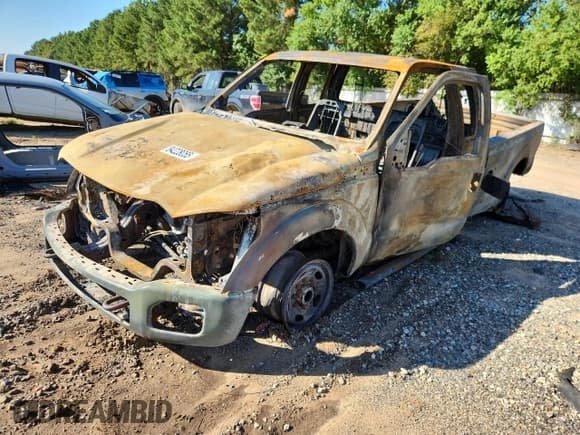 ✅ 2012 Ford F-250 XL • VIN: 1FT7X2B63CEC13409 • Lot: 84228055. Wystawiony na Copart z przebiegiem Nie podano. Bezpłatny archiwum sprzedaży aukcyjnych z USA i szczegółowy raport historii pojazdu na DreamBid. Zdjęcie 1.