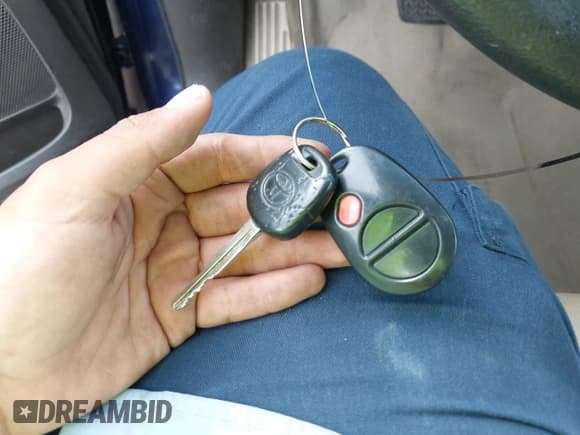 ✅ 2008 Toyota Tundra • VIN: 5TFBV54128X068748 • Lot: 42377372. Wystawiony na IAAI z przebiegiem 226 312 mil. Bezpłatny archiwum sprzedaży aukcyjnych z USA i szczegółowy raport historii pojazdu na DreamBid. Zdjęcie 11.