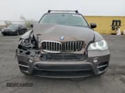 ✅ 2012 BMW X5 35d • VIN: 5UXZW0C52CL670826 • Lot: 81245345. Wystawiony na Copart z przebiegiem 124 093 mil. Bezpłatny archiwum sprzedaży aukcyjnych z USA i szczegółowy raport historii pojazdu na DreamBid. Zdjęcie 5.