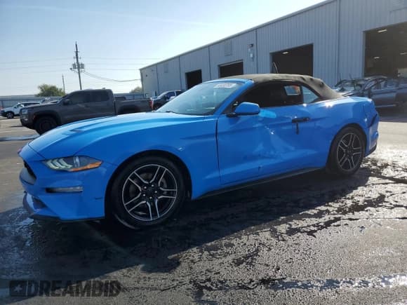 ✅ 2022 Ford Mustang EcoBoost Premium • VIN: 1FATP8UH2N5115528 • Lot: 93486785. Wystawiony na Copart z przebiegiem 73 814 mil. Bezpłatny archiwum sprzedaży aukcyjnych z USA i szczegółowy raport historii pojazdu na DreamBid. Zdjęcie 1.