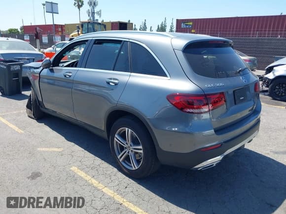 ✅ 2022 Mercedes-Benz GLC 300 • VIN: W1N0G8DB7NV331330 • Лот: 42396553. Опубликован ранее на IAAI с пробегом Не указан. Бесплатный доступ к архиву аукционных продаж из США и подробный отчёт об истории автомобиля на DreamBid. Изображение 3.