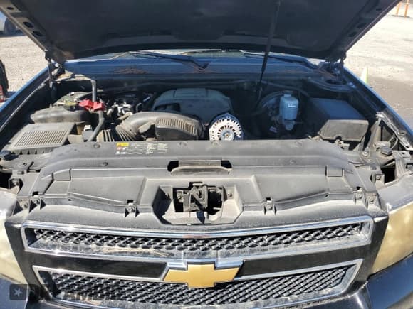 ✅ 2013 Chevrolet Suburban LT • VIN: 1GNSCJE04DR167484 • Lot: 86407735. Listed on Copart with 153,164 mi. Free auction sales archive from the USA and detailed vehicle history report at DreamBid. Image 12.