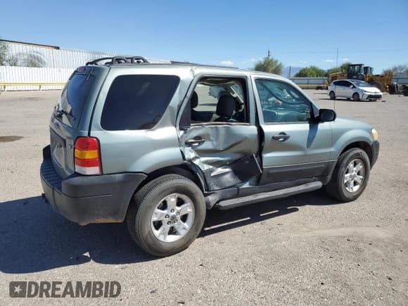 ✅ 2006 Ford Escape XLT • VIN: 1FMCU93196KD36572 • Lot: 81878525. Wystawiony na Copart z przebiegiem 205 608 mil. Bezpłatny archiwum sprzedaży aukcyjnych z USA i szczegółowy raport historii pojazdu na DreamBid. Zdjęcie 3.