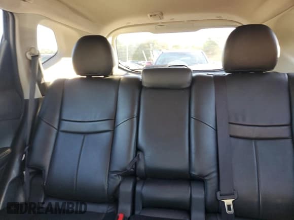 ✅ 2015 Nissan Rogue S • VIN: KNMAT2MV3FP546336 • Lot: 85512435. Wystawiony na Copart z przebiegiem 99 117 mil. Bezpłatny archiwum sprzedaży aukcyjnych z USA i szczegółowy raport historii pojazdu na DreamBid. Zdjęcie 10.