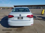 ✅ 2018 Volkswagen Jetta SEL • VIN: 3VWL17AJ2JM252094 • Lot: 41397575. Listed on IAAI with 57,983 mi. Free auction sales archive from the USA and detailed vehicle history report at DreamBid. Image 16.