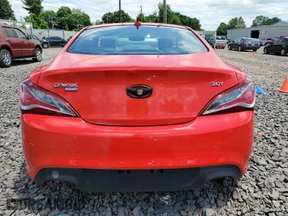✅ 2014 Hyundai Genesis Coupe Premium • VIN: KMHHT6KD4EU117749 • Lot: 42180595. Wystawiony na Copart z przebiegiem 41 391 mil. Bezpłatny archiwum sprzedaży aukcyjnych z USA i szczegółowy raport historii pojazdu na DreamBid. Zdjęcie 6.