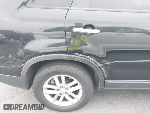 ✅ 2015 Kia Sorento LX • VIN: 5XYKT4A76FG609714 • Лот: 42565883. Опубликован ранее на IAAI с пробегом 126 121 миль. Бесплатный доступ к архиву аукционных продаж из США и подробный отчёт об истории автомобиля на DreamBid. Изображение 6.