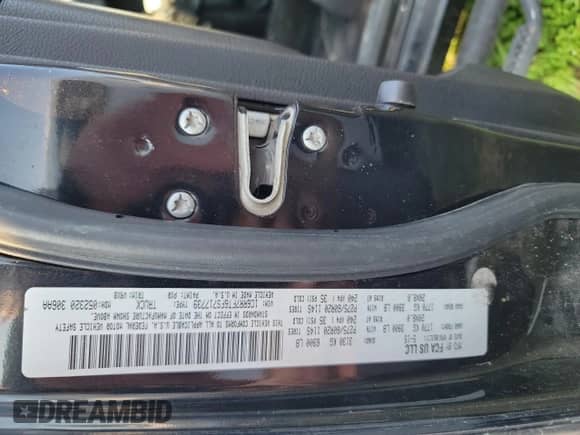 2015 Ram 1500 Express z VIN 1C6RR7FT6FS717739, wystawiony jako Copart lot #81553555 z przebiegiem 112 860 mil mil oraz Czysty tytuł • Clean title. Historia ofert i sprzedaży dostępna na DreamBid. Obrazek 10.