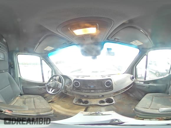 ✅ 2021 Mercedes-Benz Sprinter Cargo • VIN: W1Y4ECHY1MT067009 • Лот: 63750704. Опубликован ранее на Copart с пробегом 78 029 миль. Бесплатный доступ к архиву аукционных продаж из США и подробный отчёт об истории автомобиля на DreamBid. Изображение 14.