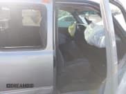 ✅ 2004 Chevrolet Silverado 1500 • VIN: 1GCEC19T34Z228771 • Lot: 43675876. Wystawiony na IAAI z przebiegiem 285 038 mil. Bezpłatny archiwum sprzedaży aukcyjnych z USA i szczegółowy raport historii pojazdu na DreamBid. Zdjęcie 5.