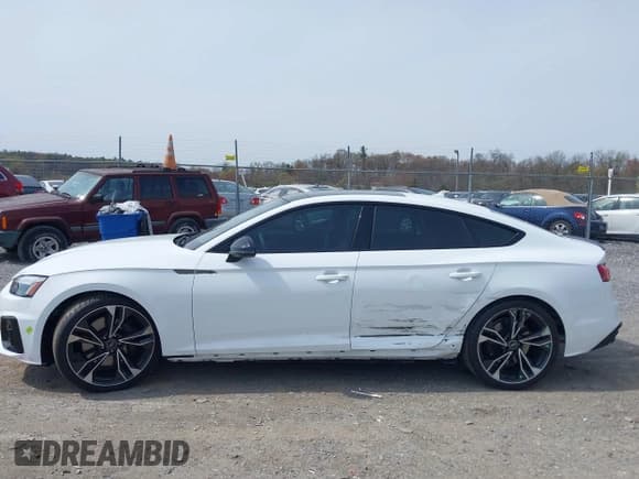 ✅ 2024 Audi S5 Sportback Premium Plus • VIN: WAUC4CF52RA016324 • Lot: 41989577. Listed on IAAI with 11,163 mi. Free auction sales archive from the USA and detailed vehicle history report at DreamBid. Image 6.