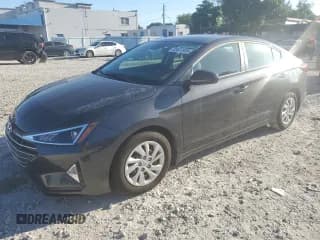 ✅ 2020 Hyundai Elantra SE • VIN: 5NPD74LF6LH590233 • Лот: 83837935. Опубликован ранее на Copart с пробегом 28 646 миль. Бесплатный доступ к архиву аукционных продаж из США и подробный отчёт об истории автомобиля на DreamBid. Изображение 1.