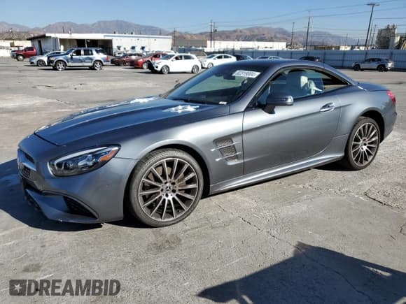 ✅ 2019 Mercedes-Benz SL 550 • VIN: WDDJK7DAXKF055166 • Lot: 82319004. Wystawiony na Copart z przebiegiem 61 282 mil. Bezpłatny archiwum sprzedaży aukcyjnych z USA i szczegółowy raport historii pojazdu na DreamBid. Zdjęcie 1.