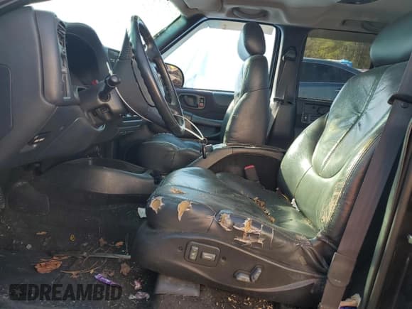 ✅ 2003 Chevrolet S-10 LS • VIN: 1GCDT13X73K175068 • Лот: 82973074. Опубликован ранее на Copart с пробегом 148 531 миль. Бесплатный доступ к архиву аукционных продаж из США и подробный отчёт об истории автомобиля на DreamBid. Изображение 7.