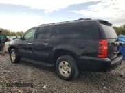 ✅ 2009 Chevrolet Suburban 2LT • VIN: 1GNFC26089R288936 • Lot: 85271585. Wystawiony na Copart z przebiegiem 283 722 mil. Bezpłatny archiwum sprzedaży aukcyjnych z USA i szczegółowy raport historii pojazdu na DreamBid. Zdjęcie 2.