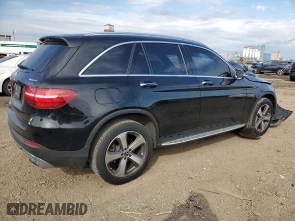 ✅ 2018 Mercedes-Benz GLC 300 • VIN: WDC0G4KBXJV074297 • Lot: 85949405. Wystawiony na Copart z przebiegiem 144 599 mil. Bezpłatny archiwum sprzedaży aukcyjnych z USA i szczegółowy raport historii pojazdu na DreamBid. Zdjęcie 3.