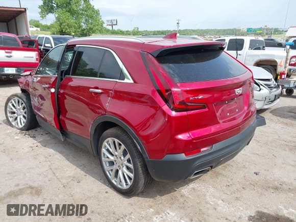 ✅ 2023 Cadillac XT4 FWD Luxury • VIN: 1GYAZAR47PF133023 • Lot: 42334492. Wystawiony na IAAI z przebiegiem Nie podano. Bezpłatny archiwum sprzedaży aukcyjnych z USA i szczegółowy raport historii pojazdu na DreamBid. Zdjęcie 3.