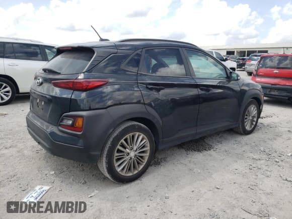 ✅ 2018 Hyundai Kona SEL • VIN: KM8K22AA9JU161748 • Лот: 67347203. Опубликован ранее на Copart с пробегом 64 679 миль. Бесплатный доступ к архиву аукционных продаж из США и подробный отчёт об истории автомобиля на DreamBid. Изображение 3.
