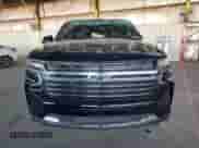 2024 Chevrolet Tahoe LT z VIN 1GNSKNKD9RR116359, wystawiony jako Copart lot #80519004 z przebiegiem 10 275 mil mil oraz Szkoda całkowita • Salvage title. Historia ofert i sprzedaży dostępna na DreamBid. Obrazek 5.