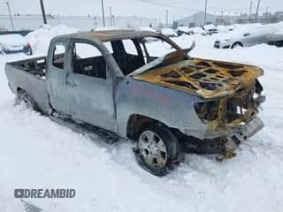 2005 Toyota Tacoma with VIN 5TEUU42N25Z026726, listed as a IAAI auction lot 41591964 with 208,500 mi miles and . Bid and sale history available at DreamBid. Image 1.