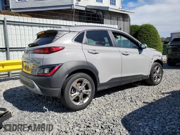 ✅ 2023 Hyundai Kona SEL • VIN: KM8K3CAB3PU046051 • Lot: 80472535. Listed on Copart with 27,686 mi. Free auction sales archive from the USA and detailed vehicle history report at DreamBid. Image 3.