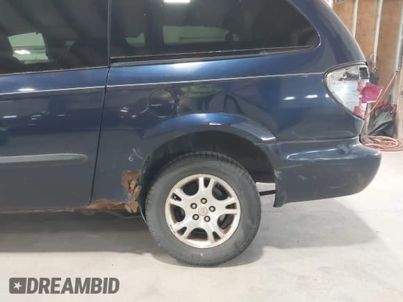 ✅ 2003 Dodge Caravan EX • VIN: 2D4GP74L13R262825 • Lot: 42424691. Listed on IAAI with 264,489 mi. Free auction sales archive from the USA and detailed vehicle history report at DreamBid. Image 6.