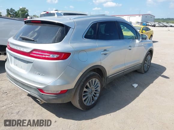 ✅ 2018 Lincoln MKC Reserve • VIN: 5LMTJ3DH7JUL31561 • Лот: 42953866. Опубликован ранее на IAAI с пробегом 54 954 миль. Бесплатный доступ к архиву аукционных продаж из США и подробный отчёт об истории автомобиля на DreamBid. Изображение 4.