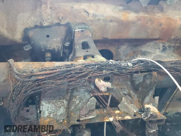 ✅ 2020 Chevrolet Silverado 2500HD Work Truck • VIN: 1GC4YLEY3LF212032 • Лот: 53232555. Опубликован ранее на Copart с пробегом Не указан. Бесплатный доступ к архиву аукционных продаж из США и подробный отчёт об истории автомобиля на DreamBid. Изображение 9.