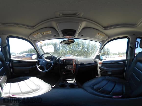 ✅ 2005 Ford Explorer Limited • VIN: 1FMDU75W65UB48550 • Lot: 43070203. Wystawiony na IAAI z przebiegiem 76 078 mil. Bezpłatny archiwum sprzedaży aukcyjnych z USA i szczegółowy raport historii pojazdu na DreamBid. Zdjęcie 18.