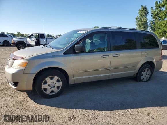 ✅ 2008 Dodge Grand Caravan SE • VIN: 2D8HN44H68R812966 • Lot: 70641565. Wystawiony na Copart z przebiegiem 234 114 mil. Bezpłatny archiwum sprzedaży aukcyjnych z USA i szczegółowy raport historii pojazdu na DreamBid. Zdjęcie 1.