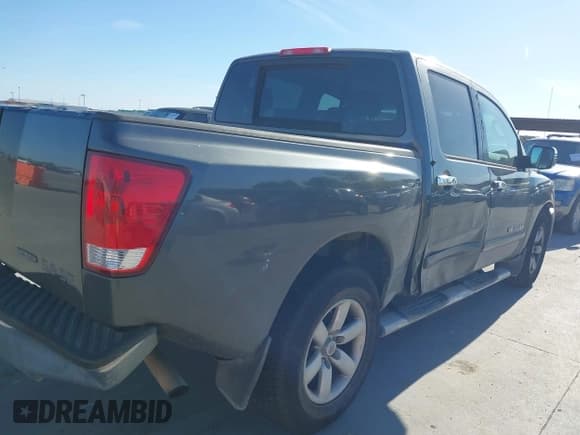 ✅ 2008 Nissan Titan SE • VIN: 1N6BA07D88N319463 • Лот: 43519000. Опубликован ранее на IAAI с пробегом 206 683 миль. Бесплатный доступ к архиву аукционных продаж из США и подробный отчёт об истории автомобиля на DreamBid. Изображение 6.