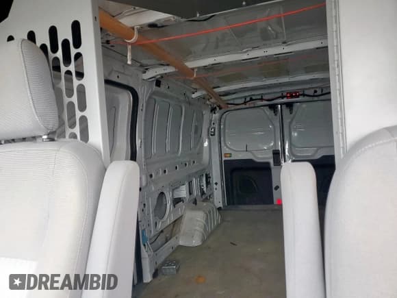 ✅ 2018 Ford Transit • VIN: 1FTYR2YG3JKA71639 • Lot: 53021975. Listed on Copart with Not provided. Free auction sales archive from the USA and detailed vehicle history report at DreamBid. Image 10.
