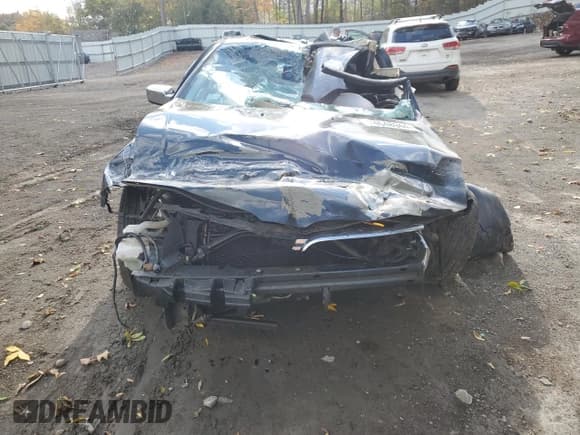 ✅ 2010 Lincoln MKZ • VIN: 3LNHL2JC6AR627409 • Lot: 96675975. Wystawiony na Copart z przebiegiem Nie podano. Bezpłatny archiwum sprzedaży aukcyjnych z USA i szczegółowy raport historii pojazdu na DreamBid. Zdjęcie 5.