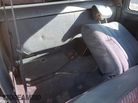 ✅ 1992 Toyota Pickup DLX • VIN: JT4RN93P6N5066035 • Лот: 86102924. Опубликован ранее на Copart с пробегом 165 311 миль. Бесплатный доступ к архиву аукционных продаж из США и подробный отчёт об истории автомобиля на DreamBid. Изображение 10.