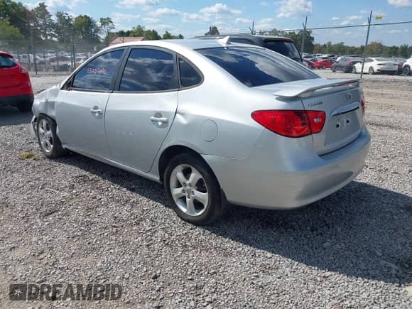 2010 Hyundai Elantra GLS z VIN KMHDU4AD4AU994821, wystawiony jako IAAI lot #43222690 z przebiegiem 91 647 mil mil oraz . Historia ofert i sprzedaży dostępna na DreamBid. Obrazek 3.