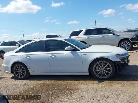 ✅ 2016 Audi A6 Premium Plus • VIN: WAUFGAFC8GN150817 • Lot: 42873415. Wystawiony na IAAI z przebiegiem 124 947 mil. Bezpłatny archiwum sprzedaży aukcyjnych z USA i szczegółowy raport historii pojazdu na DreamBid. Zdjęcie 14.