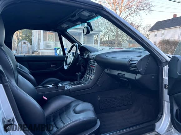 ✅ 2000 BMW Z3 M Roadster • VIN: WBSCK9349YLC93283 • Лот: 41692715. Опубликован ранее на Copart с пробегом 38 048 миль. Бесплатный доступ к архиву аукционных продаж из США и подробный отчёт об истории автомобиля на DreamBid. Изображение 5.