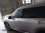 ✅ 2022 Nissan Rogue Platinum • VIN: JN8BT3DCXNW120970 • Lot: 42953267. Wystawiony na IAAI z przebiegiem 78 837 mil. Bezpłatny archiwum sprzedaży aukcyjnych z USA i szczegółowy raport historii pojazdu na DreamBid. Zdjęcie 14.