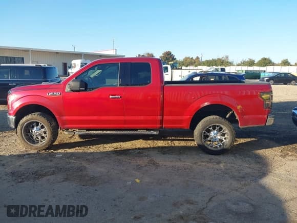 ✅ 2017 Ford F-150 XL • VIN: 1FTEX1CFXHFA18876 • Lot: 43707067. Listed on IAAI with 204,579 mi. Free auction sales archive from the USA and detailed vehicle history report at DreamBid. Image 14.