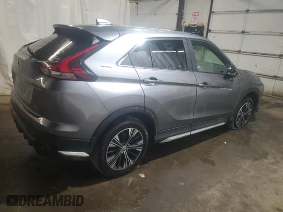 ✅ 2022 Mitsubishi Eclipse Cross SE • VIN: JA4ATWAA3NZ054802 • Lot: 66534745. Wystawiony na Copart z przebiegiem 45 883 mil. Bezpłatny archiwum sprzedaży aukcyjnych z USA i szczegółowy raport historii pojazdu na DreamBid. Zdjęcie 3.