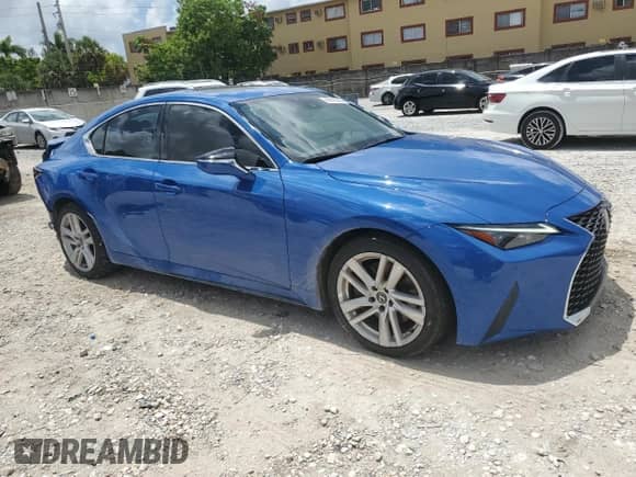 2024 Lexus IS 300 с VIN JTHCA1D25R5129474, выставлен на аукционе Copart как лот 60910385 с пробегом 36 071 миль миль и Списание • Salvage title. История ставок и продаж доступна на DreamBid. Изображение 4.