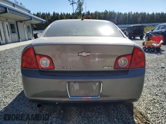 ✅ 2010 Chevrolet Malibu 1LT • VIN: 1G1ZC5E08AF174474 • Lot: 87068385. Wystawiony na Copart z przebiegiem 233 073 mil. Bezpłatny archiwum sprzedaży aukcyjnych z USA i szczegółowy raport historii pojazdu na DreamBid. Zdjęcie 6.