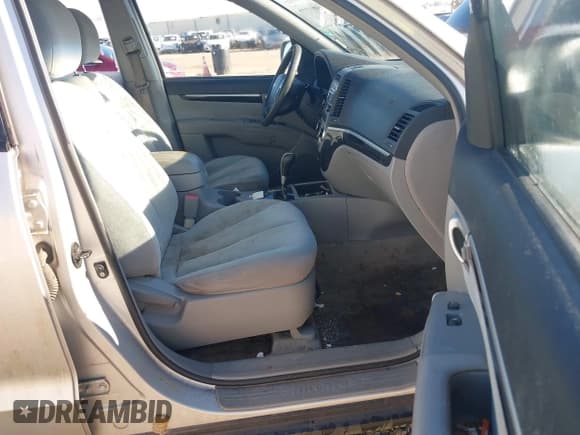 ✅ 2008 Hyundai Santa Fe GLS • VIN: 5NMSG73D38H153544 • Lot: 43913075. Wystawiony na IAAI z przebiegiem 103 363 mil. Bezpłatny archiwum sprzedaży aukcyjnych z USA i szczegółowy raport historii pojazdu na DreamBid. Zdjęcie 5.