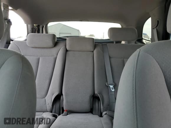 ✅ 2008 Hyundai Santa Fe GLS • VIN: 5NMSG13DX8H190765 • Lot: 75657904. Listed on Copart with 123,993 mi. Free auction sales archive from the USA and detailed vehicle history report at DreamBid. Image 10.