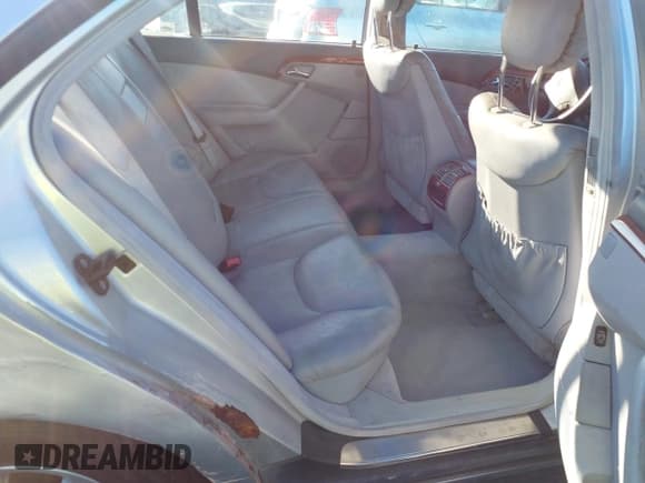 ✅ 2000 Mercedes-Benz S 320/430/500 • VIN: WDBNG70J7YA086494 • Лот: 43365650. Опубликован ранее на IAAI с пробегом 350 691 миль. Бесплатный доступ к архиву аукционных продаж из США и подробный отчёт об истории автомобиля на DreamBid. Изображение 8.