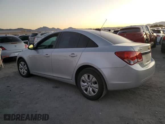 2016 Chevrolet Cruze LS с VIN 1G1PC5SH4G7182897, выставлен на аукционе Copart как лот 87116995 с пробегом 47 536 миль миль и Списание • Salvage title. История ставок и продаж доступна на DreamBid. Изображение 2.