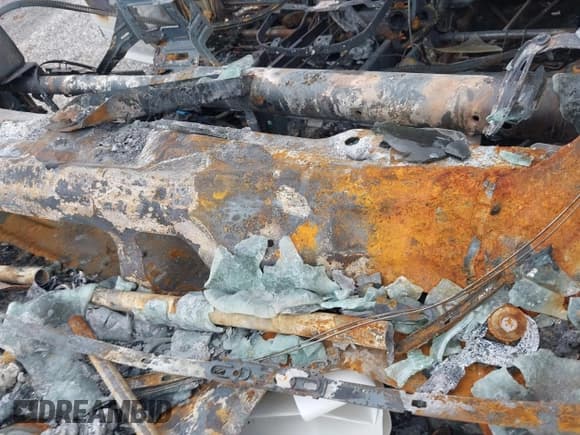 ✅ 2019 Ram 1500 SLT • VIN: 1C6RR7LG1KS677832 • Lot: 43604700. Listed on IAAI with 87,500 mi. Free auction sales archive from the USA and detailed vehicle history report at DreamBid. Image 9.