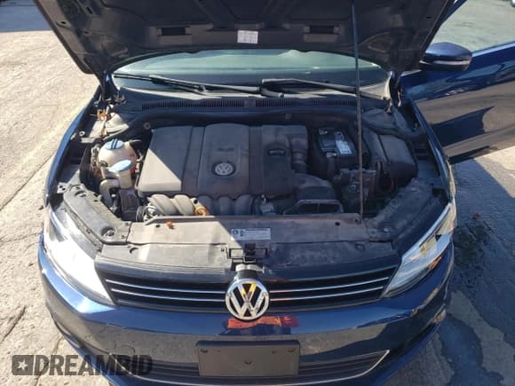 ✅ 2011 Volkswagen Jetta SEL • VIN: 3VWLX7AJ6BM079020 • Lot: 85310235. Wystawiony na Copart z przebiegiem 98 558 mil. Bezpłatny archiwum sprzedaży aukcyjnych z USA i szczegółowy raport historii pojazdu na DreamBid. Zdjęcie 11.